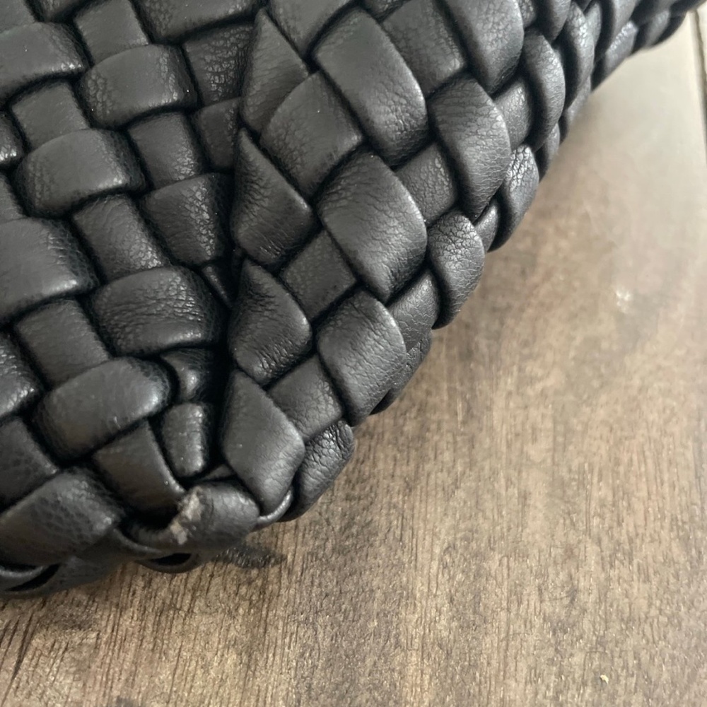 Woven Shoulder Bag - Picture 10 of 13